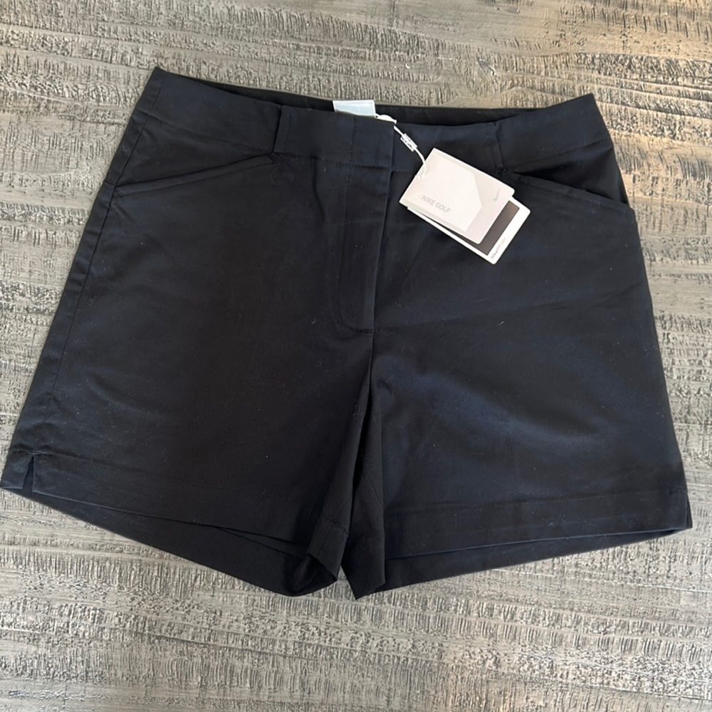 Nike Golf Fit Dry Chino Shorts.  NWT.